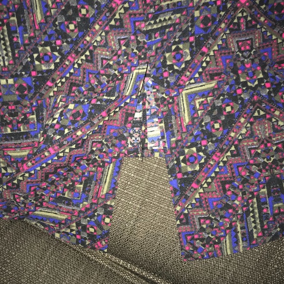 Sleeveless button up blouse - Picture 5 of 5